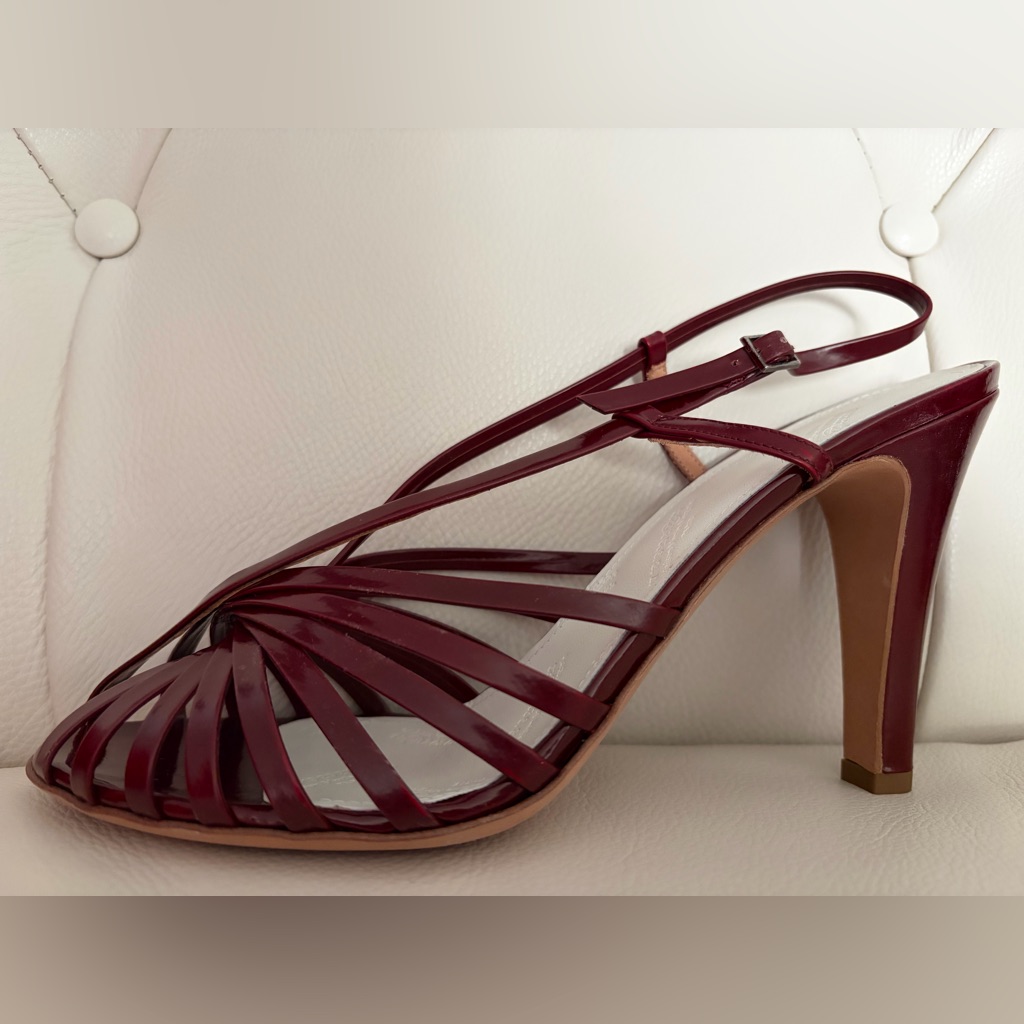 100 Authentic Brand New Maison Margiella Martin Burgundy Strap Heels